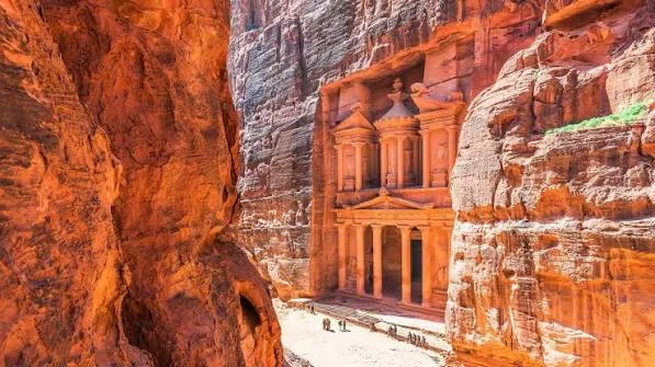 رحلة البتراء من شرم الشيخ إلى الأردن.